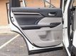 2015 Toyota Highlander Hybrid AWD 4dr Limited Platinum - 22930393 - 31