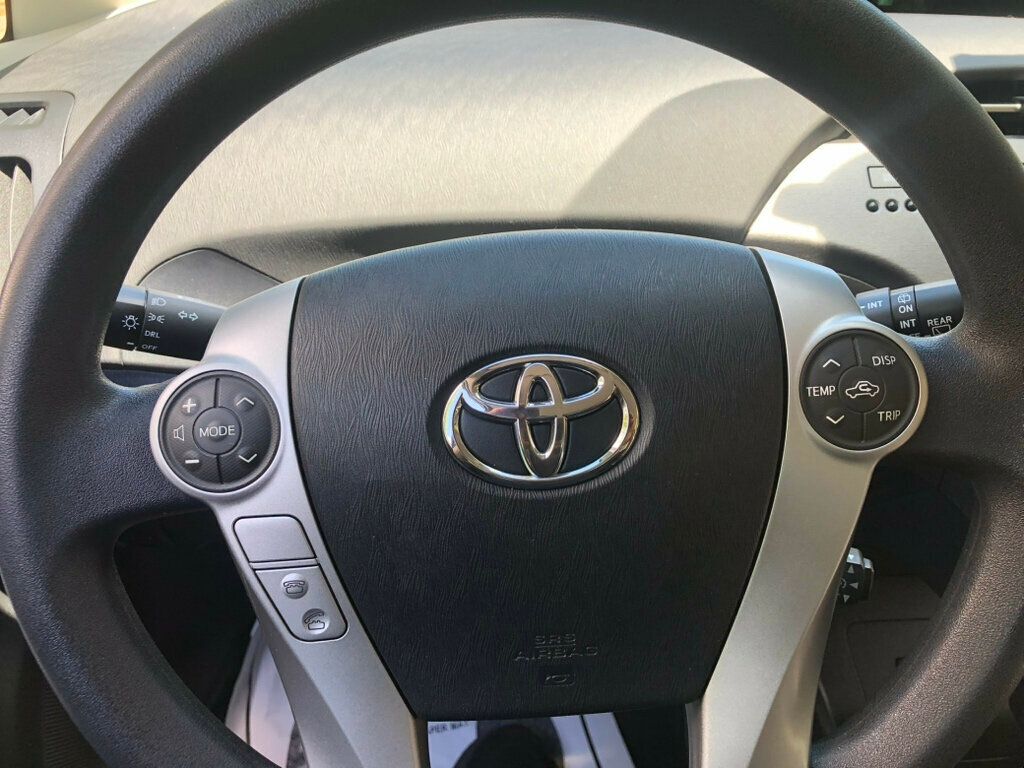 2015 Toyota Prius  - 22879161 - 10
