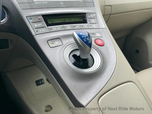 2015 Toyota Prius 2015 TOYOTA PRIUS FOUR HYBRID 1-OWNER SERVICED 615-730-9991 - 22985646 - 17