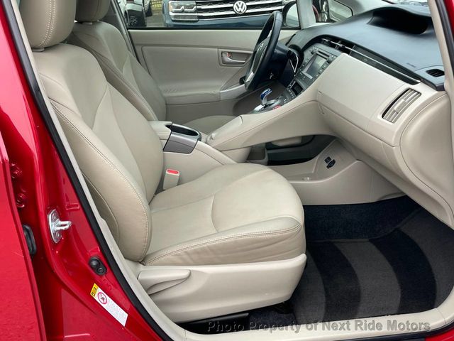 2015 Toyota Prius 2015 TOYOTA PRIUS FOUR HYBRID 1-OWNER SERVICED 615-730-9991 - 22985646 - 7