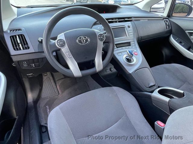 2015 Toyota Prius 2015 TOYOTA PRIUS HYBRID II 4D HATCHBACK WARRANTY 615-730-9991 - 23043706 - 12