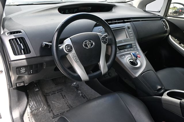 2015 Toyota Prius 5dr Hatchback Four - 22998266 - 6