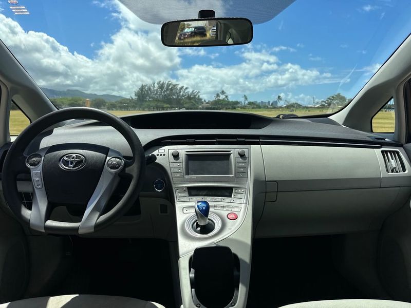 2015 Toyota Prius 5dr Hatchback Four - 23034069 - 12