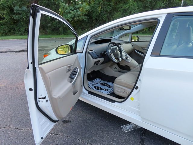 2015 Toyota Prius 5dr Hatchback Four - 23071848 - 24