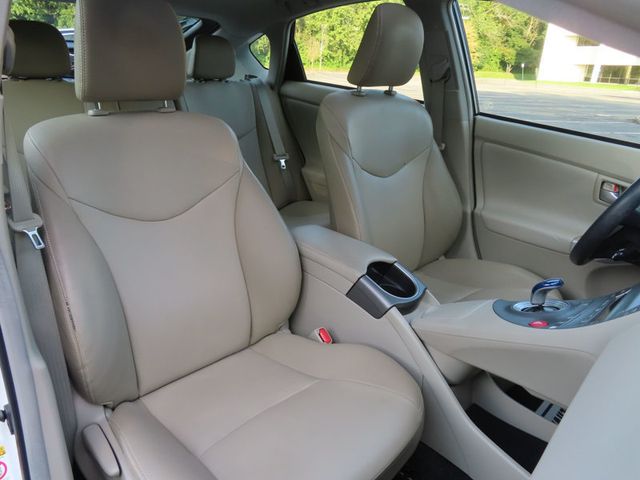 2015 Toyota Prius 5dr Hatchback Four - 23071848 - 28
