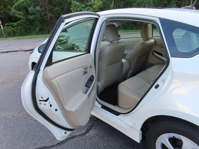 2015 Toyota Prius 5dr Hatchback Four - 23071848 - 32