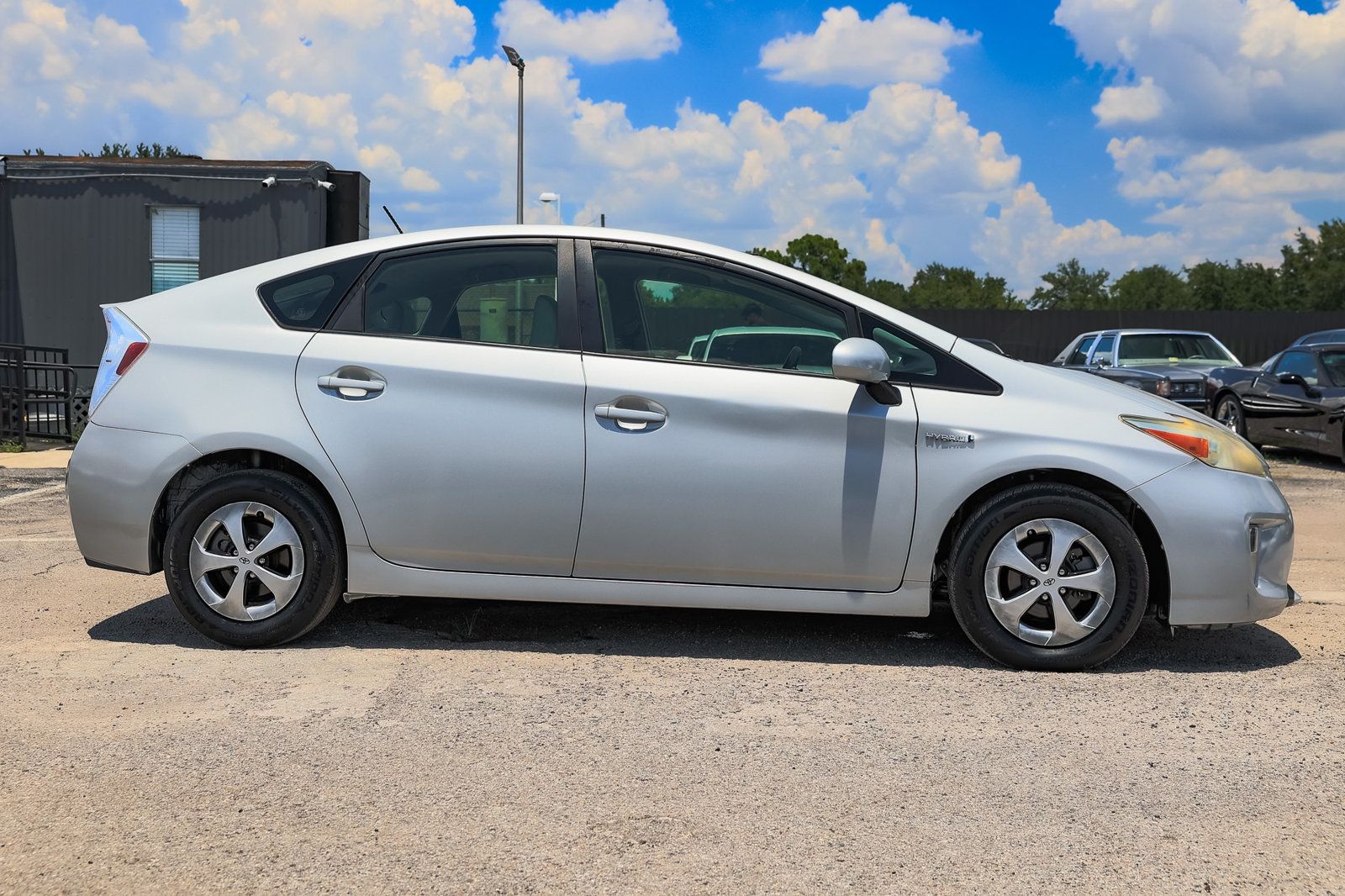 2015 Toyota Prius Four photo 15