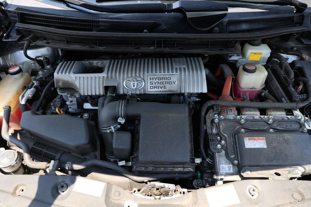 2015 Toyota Prius 5dr Hatchback Four - 22887862 - 19