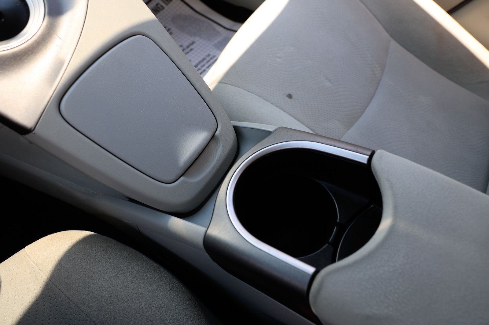 2015 Toyota Prius Four photo 38