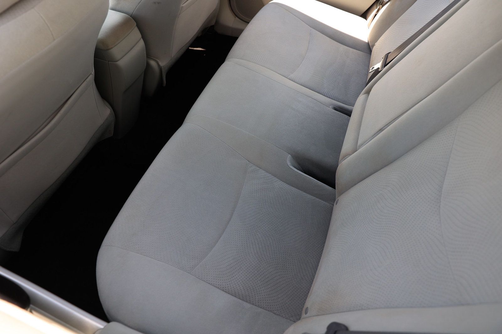 2015 Toyota Prius Four photo 8