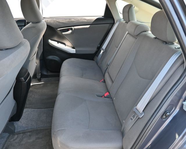 2015 Toyota Prius 5dr Hatchback Three - 23050207 - 16