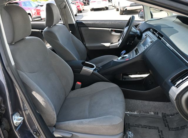 2015 Toyota Prius 5dr Hatchback Three - 23050207 - 17