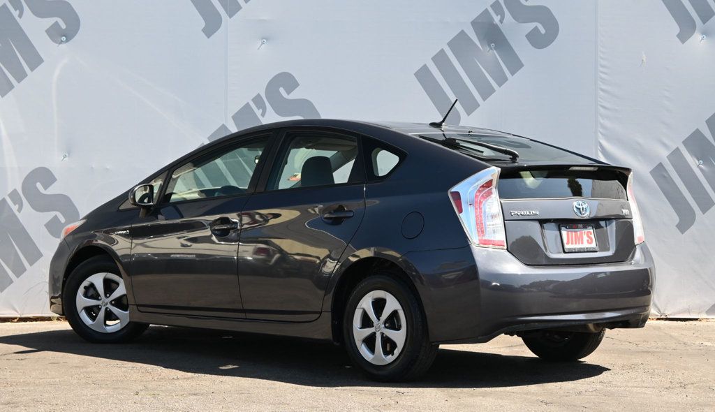 Toyota Prius photo 7