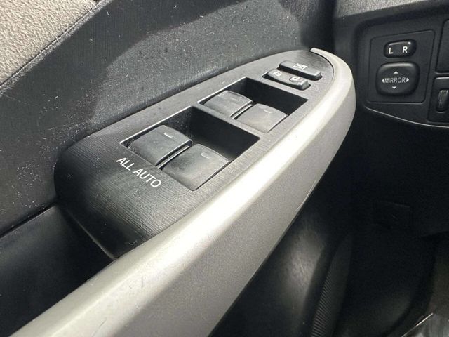 2015 Toyota Prius 5dr Hatchback Three - 22989019 - 26