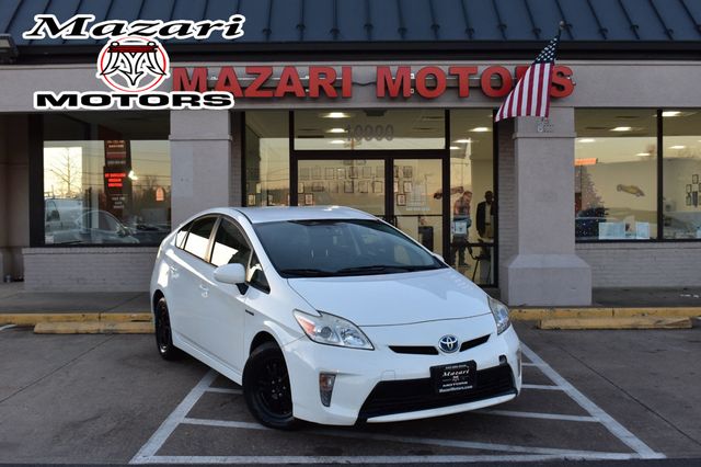 2015 Toyota Prius 5dr Hatchback Two - 22966295 - 0