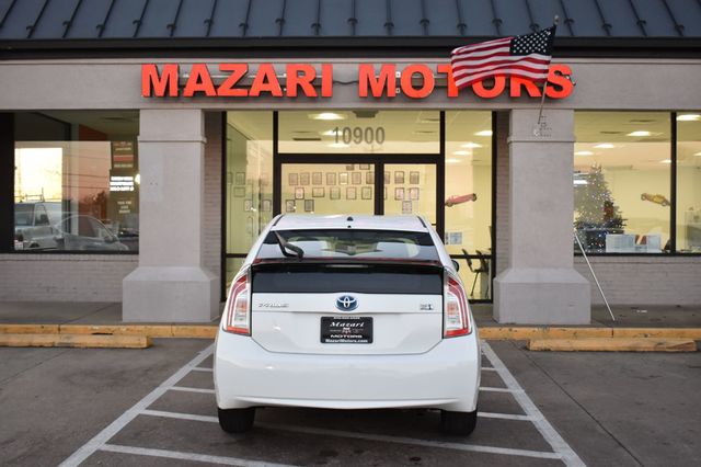 2015 Toyota Prius 5dr Hatchback Two - 22966295 - 9