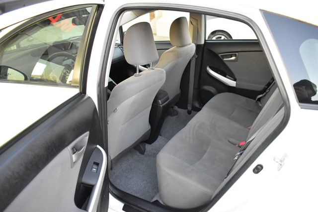 2015 Toyota Prius 5dr Hatchback Two - 22966295 - 21