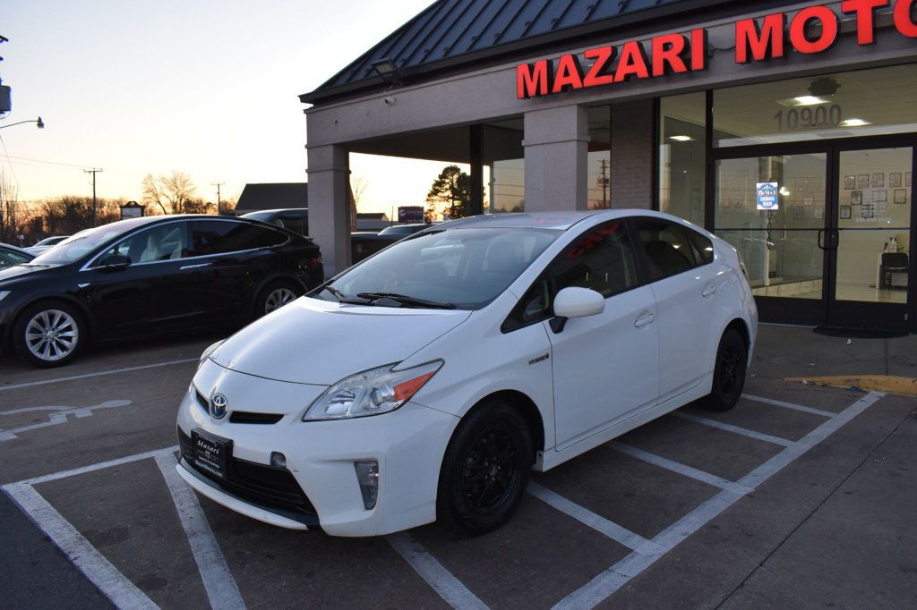 2015 Toyota Prius 5dr Hatchback Two - 22966295 - 8