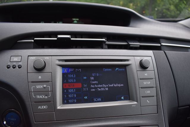 2015 Toyota Prius 5dr Hatchback Two - 23043946 - 15