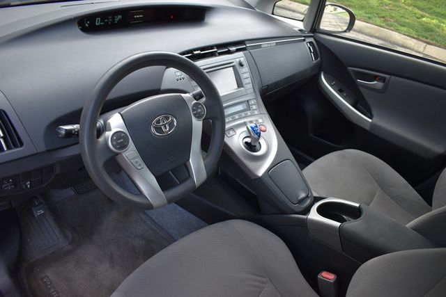 2015 Toyota Prius 5dr Hatchback Two - 23043946 - 1