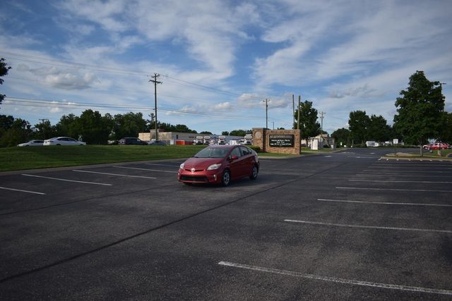 2015 Toyota Prius 5dr Hatchback Two - 23043946 - 35