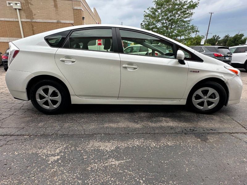 2015 Toyota Prius 5dr Hatchback Two - 22891533 - 9