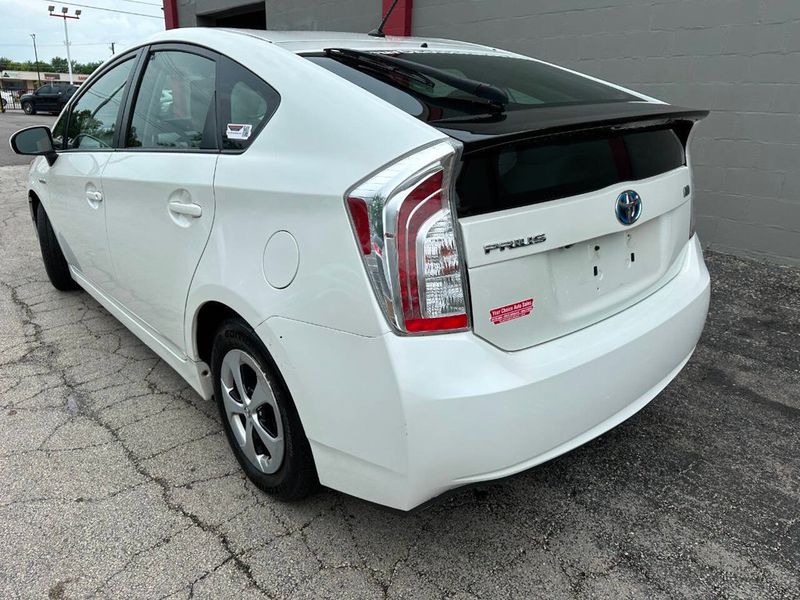 2015 Toyota Prius 5dr Hatchback Two - 22891533 - 2