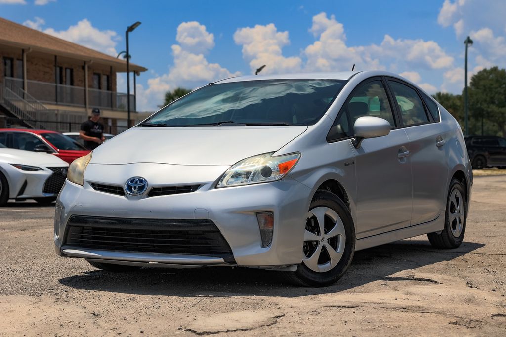 2015 Toyota Prius 5dr Hatchback Two - 22887862 | Video 1