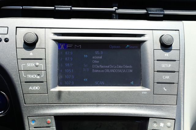 2015 Toyota Prius 5dr Hatchback Two - 22887862 - 34