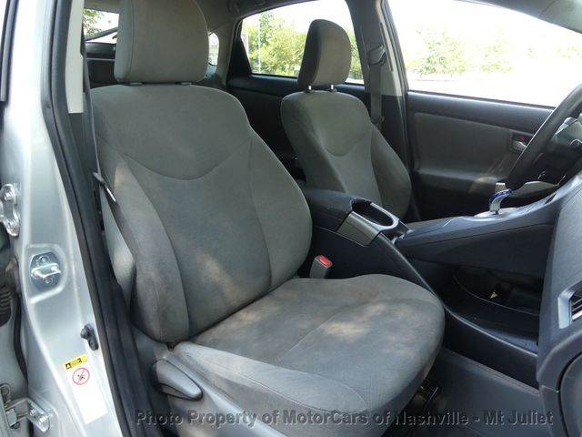 2015 Toyota Prius 5dr Hatchback Two - 23032170 - 22