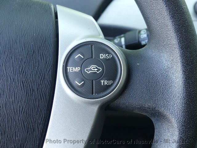 2015 Toyota Prius 5dr Hatchback Two - 23032170 - 29