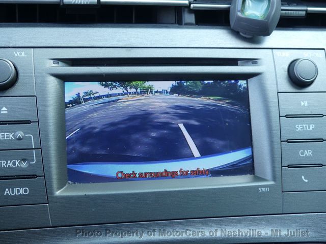 2015 Toyota Prius 5dr Hatchback Two - 23032170 - 33