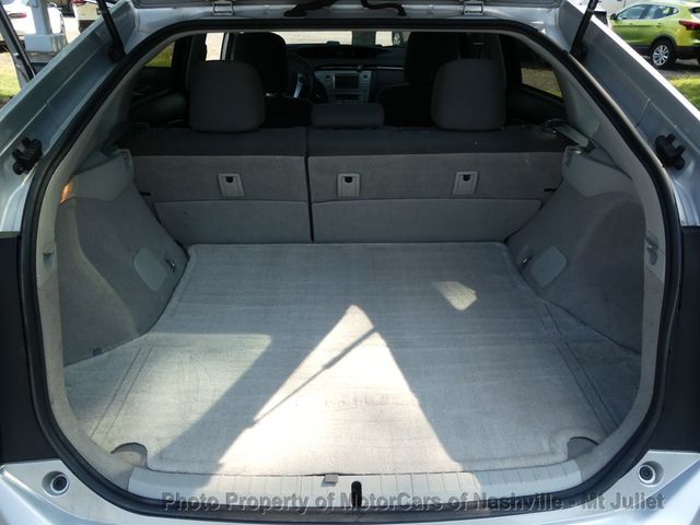 2015 Toyota Prius 5dr Hatchback Two - 23032170 - 35