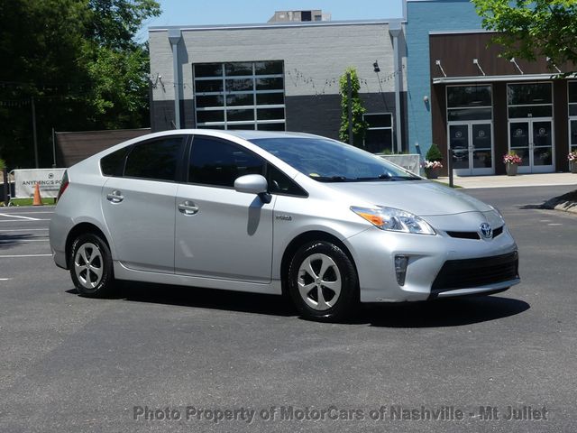 2015 Toyota Prius 5dr Hatchback Two - 23032170 - 6