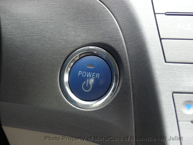 2015 Toyota Prius 5dr Hatchback Two - 23045541 - 28