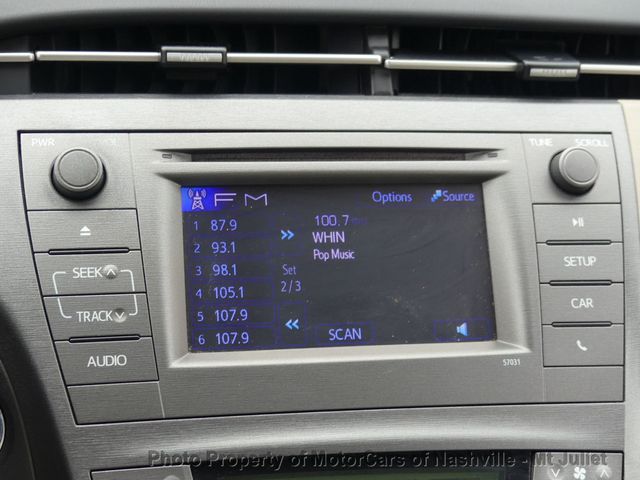 2015 Toyota Prius 5dr Hatchback Two - 23045541 - 29