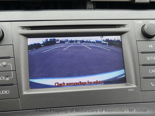 2015 Toyota Prius 5dr Hatchback Two - 23045541 - 30