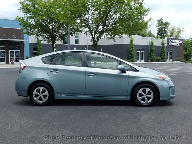 2015 Toyota Prius 5dr Hatchback Two - 23045541 - 6