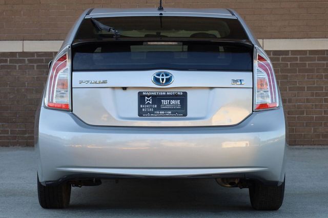 2015 Toyota Prius Two - 23095861 - 9