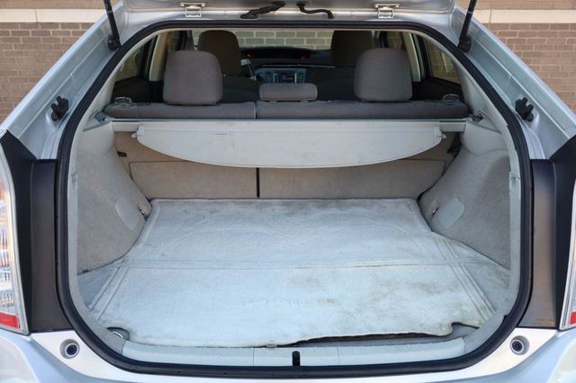 2015 Toyota Prius Two - 23095861 - 12
