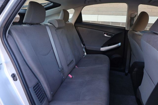 2015 Toyota Prius Two - 23095861 - 23