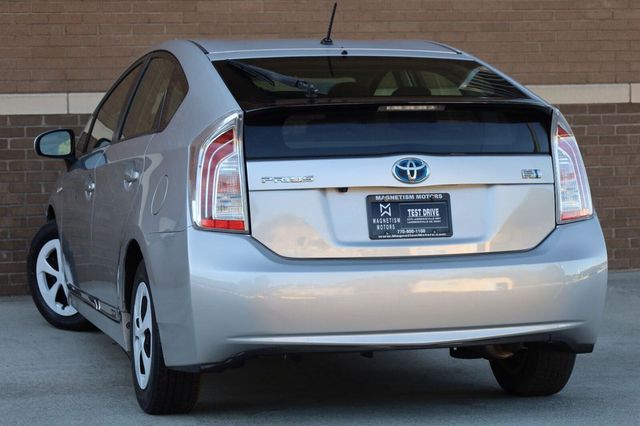 2015 Toyota Prius Two - 23095861 - 8