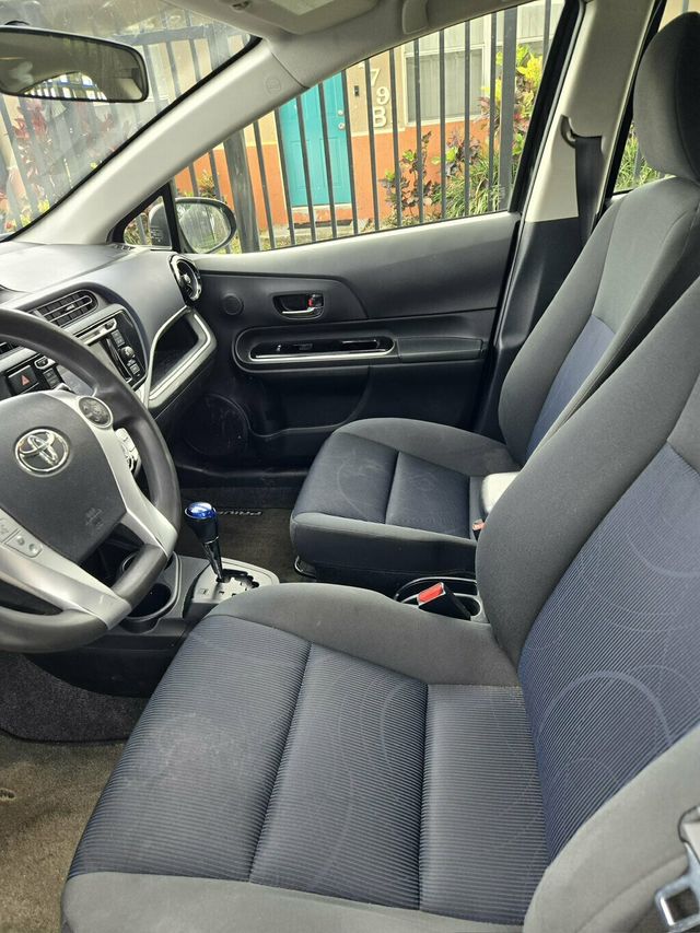 2015 Toyota Prius c  - 23036760 - 5