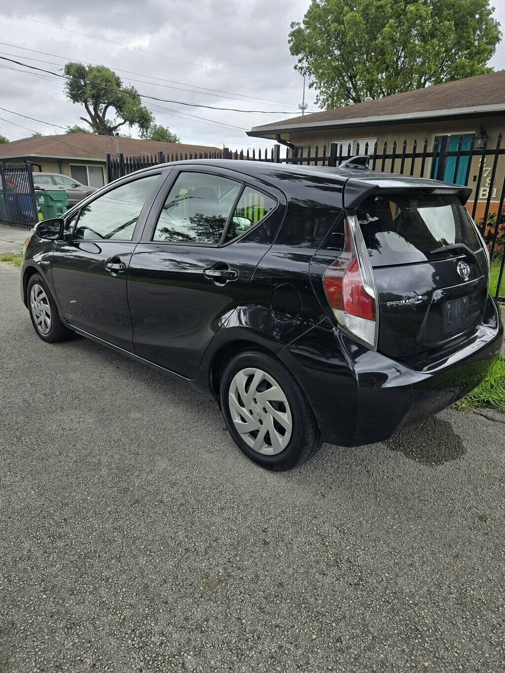 2015 Toyota Prius c  - 23036760 - 8