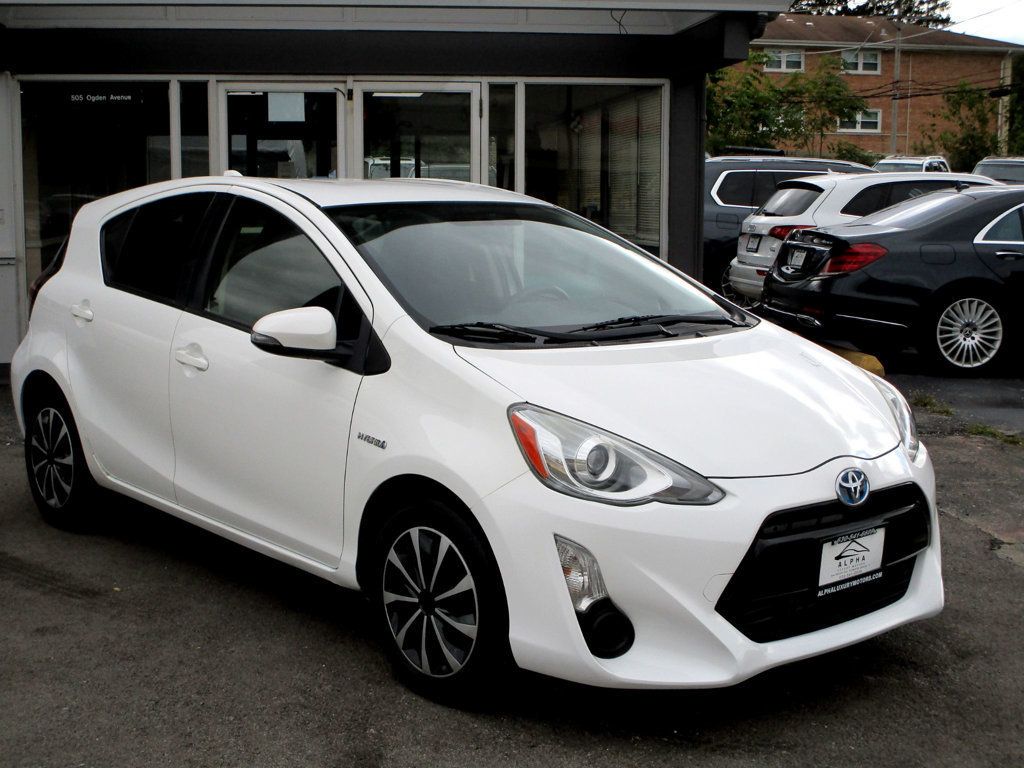2015 Toyota Prius c 5dr Hatchback Two - 22930706 - 5