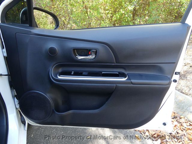 2015 Toyota Prius c 5dr Hatchback Two - 23074665 - 16