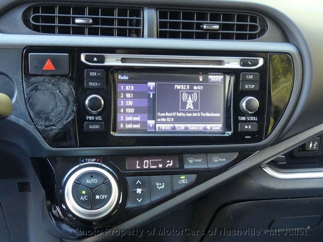 2015 Toyota Prius c 5dr Hatchback Two - 23074665 - 32