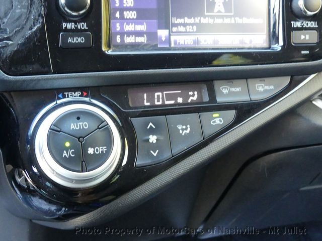 2015 Toyota Prius c 5dr Hatchback Two - 23074665 - 34