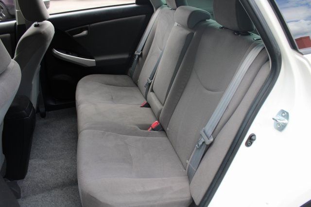 2015 Toyota Prius Plug-In  - 22867723 - 15