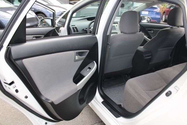 2015 Toyota Prius Plug-In 4 - 22867723 - 14